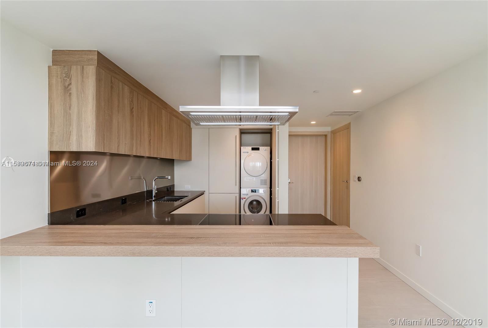 1000 Brickell Plaza # 2804