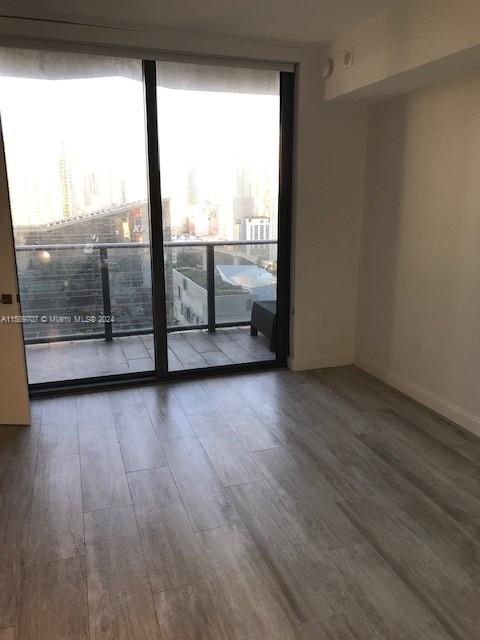45 SW 9th St # 2209