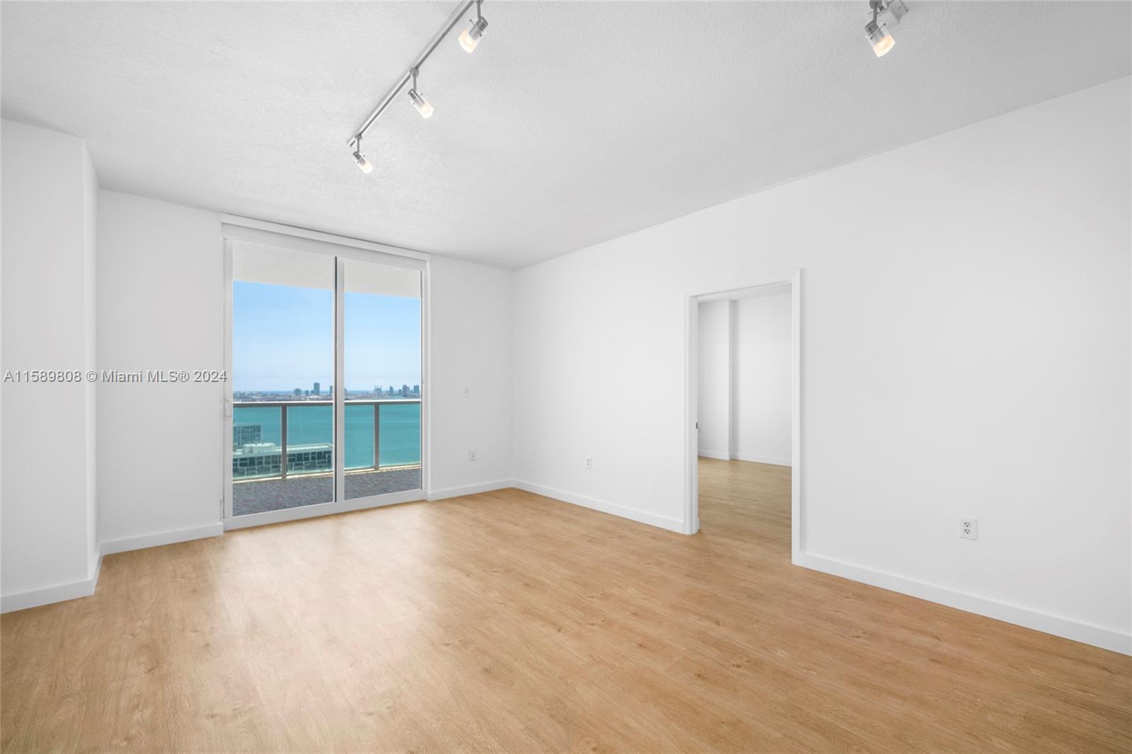 2101 Brickell Ave # 3503