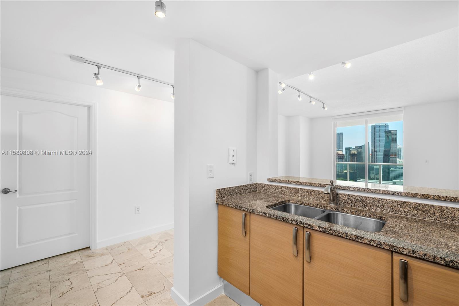 2101 Brickell Ave # 3503