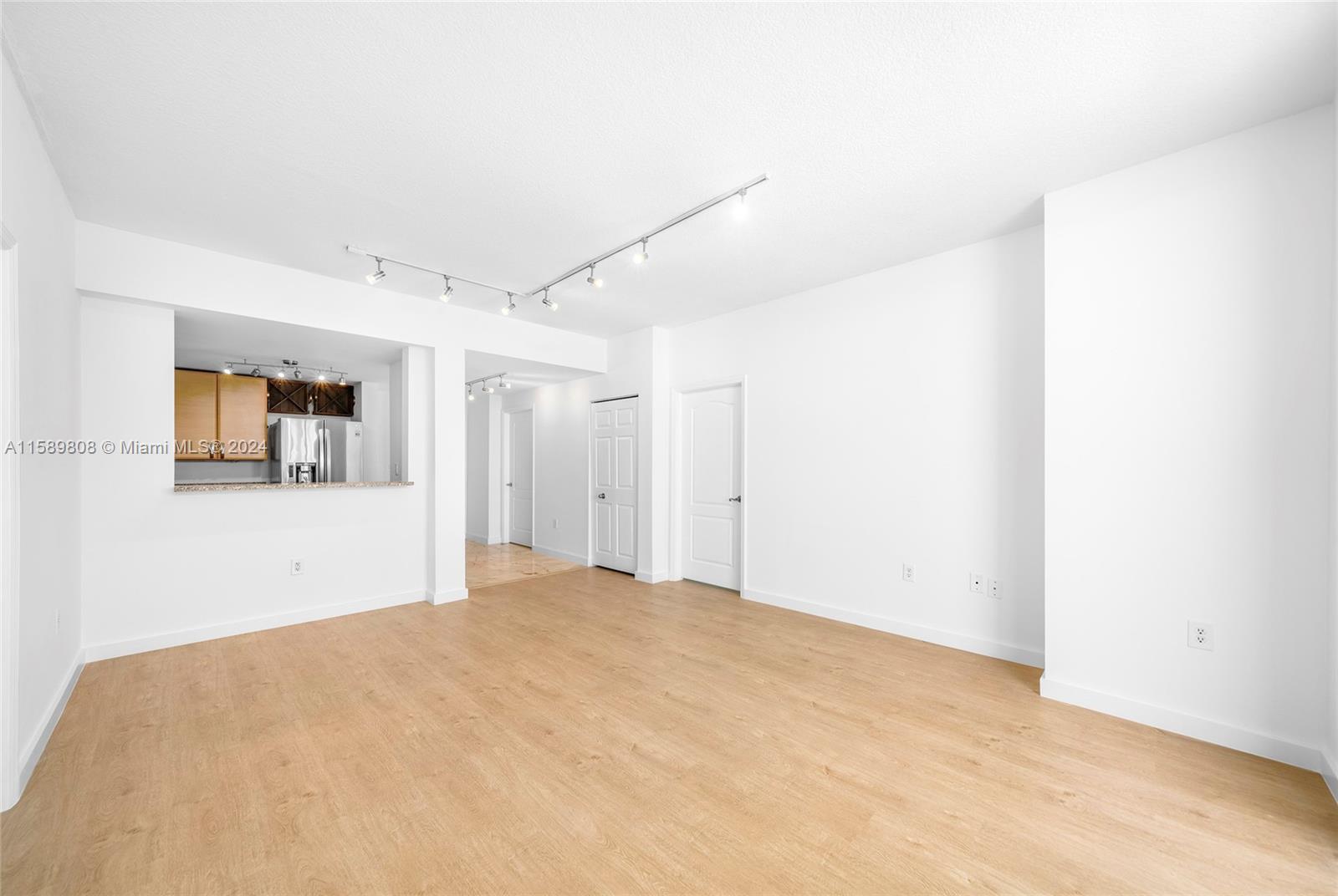 2101 Brickell Ave # 3503