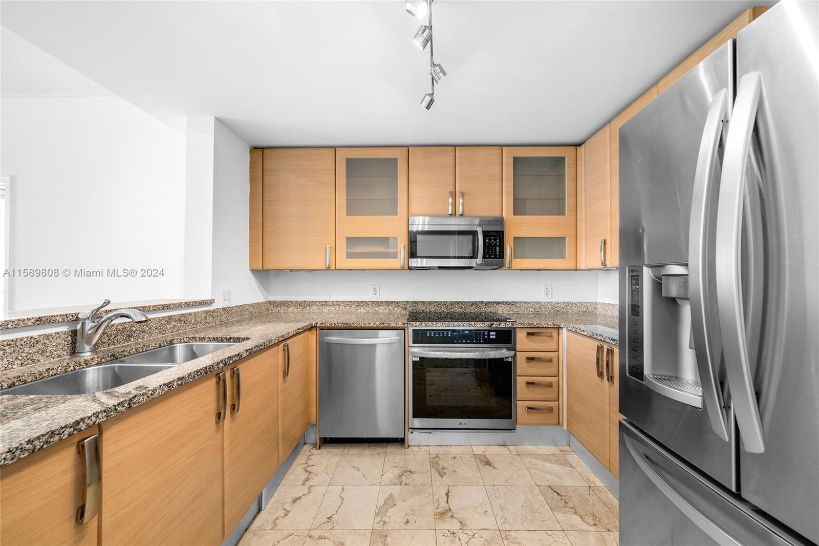 2101 Brickell Ave # 3503