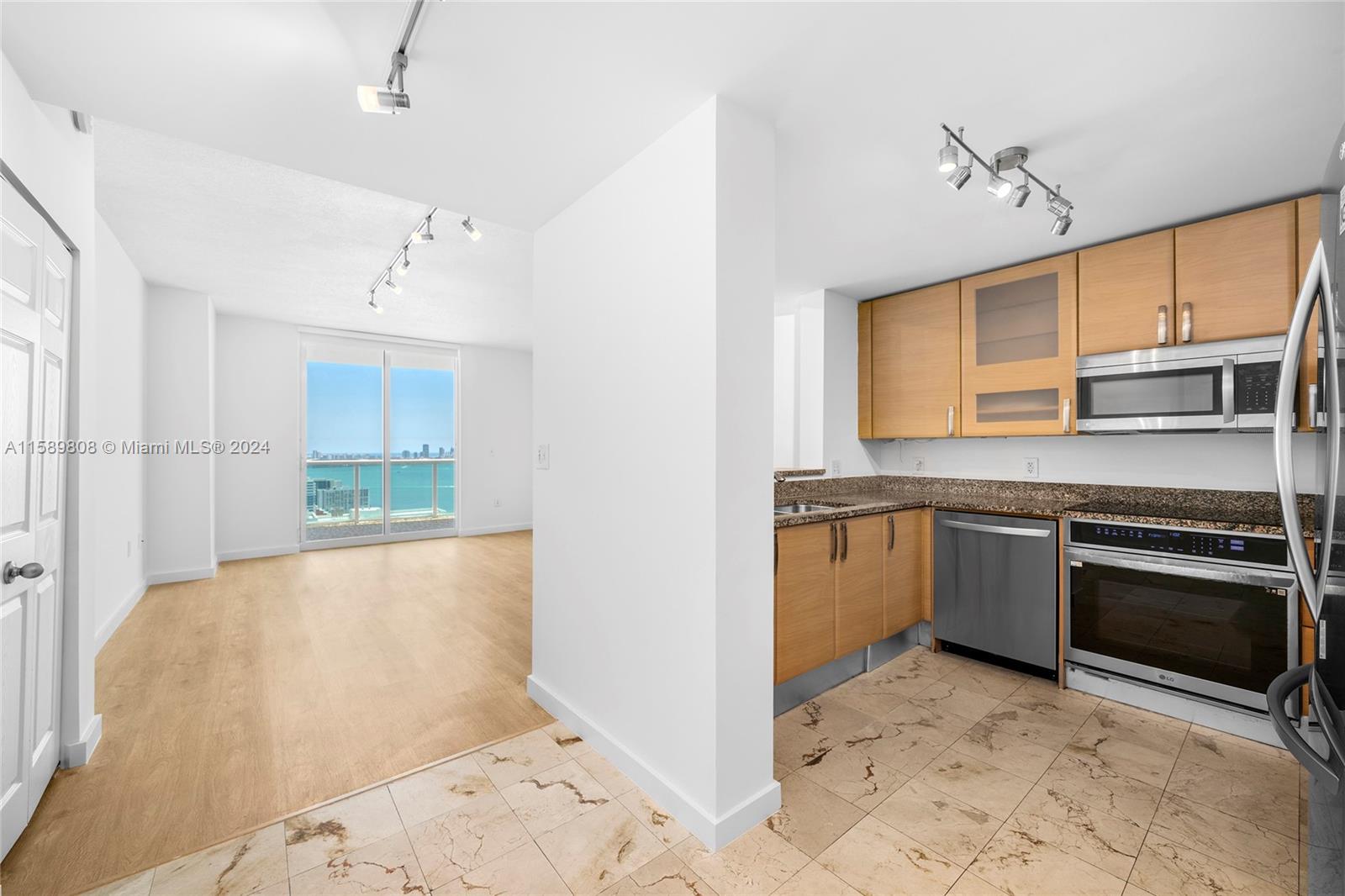 2101 Brickell Ave # 3503
