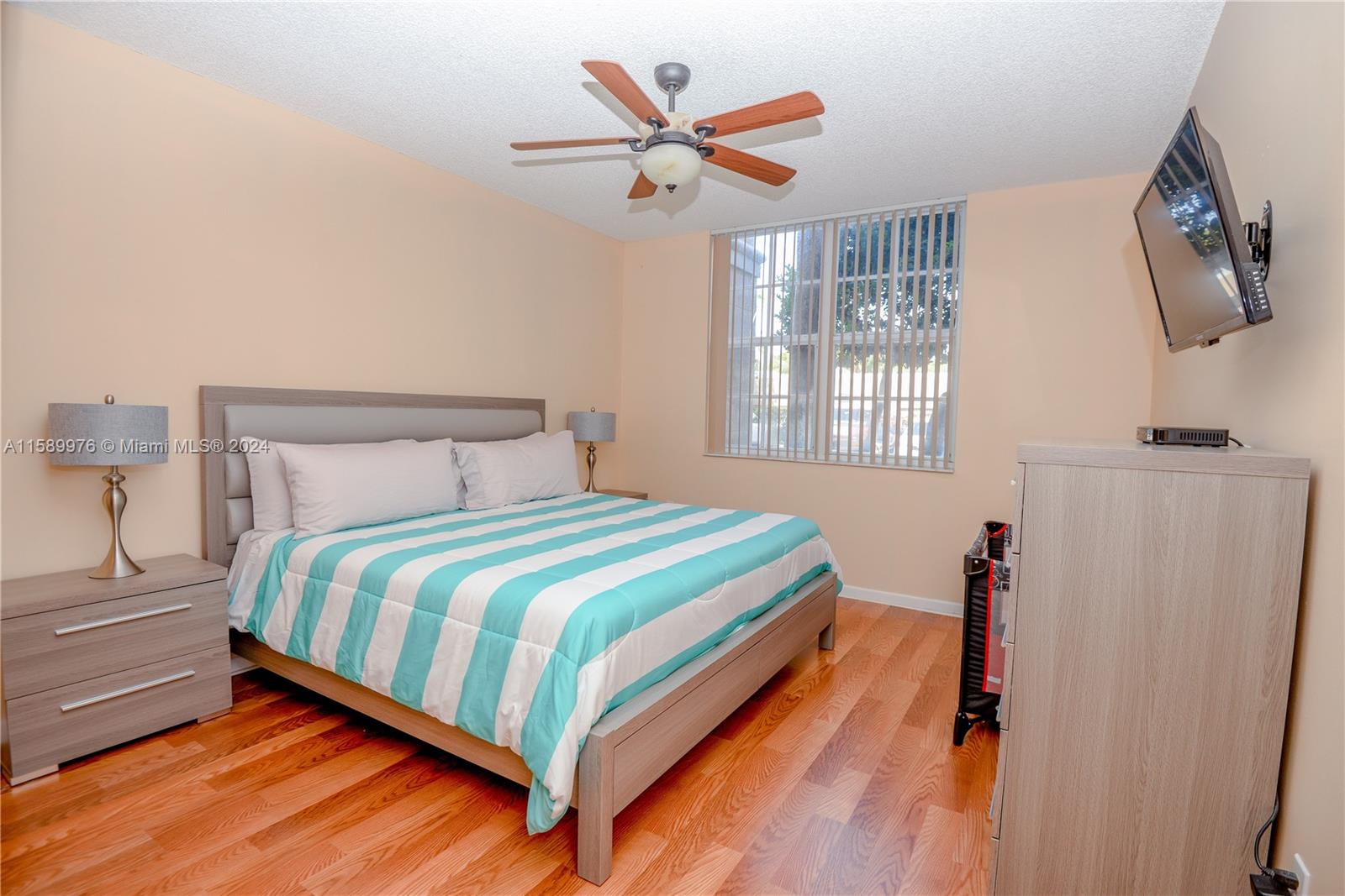 19601 E Country Club Dr # 7103