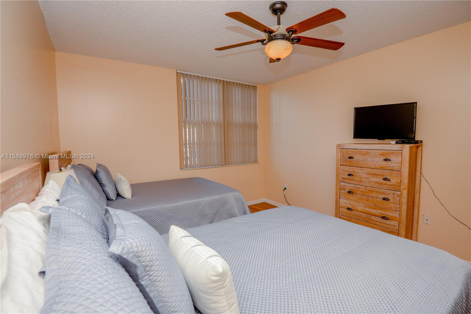 19601 E Country Club Dr # 7103