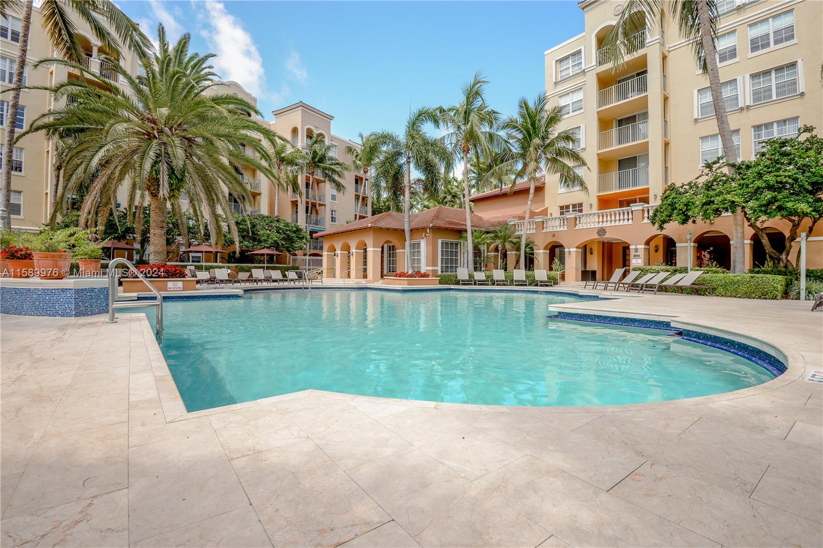 19601 E Country Club Dr # 7103
