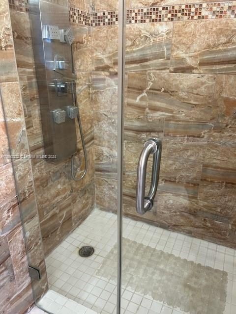 5601 Collins # 1010