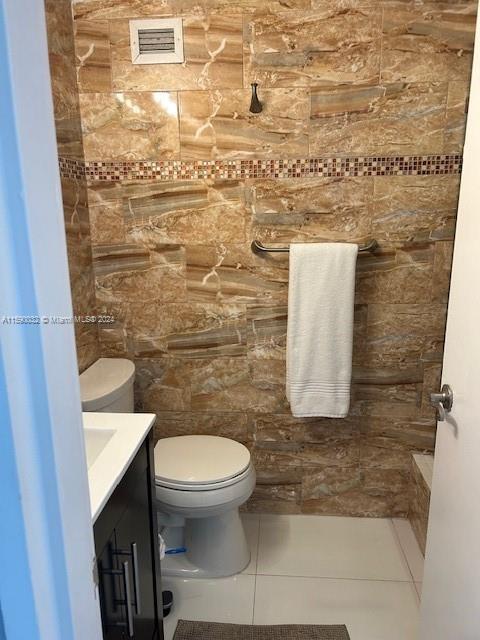 5601 Collins # 1010