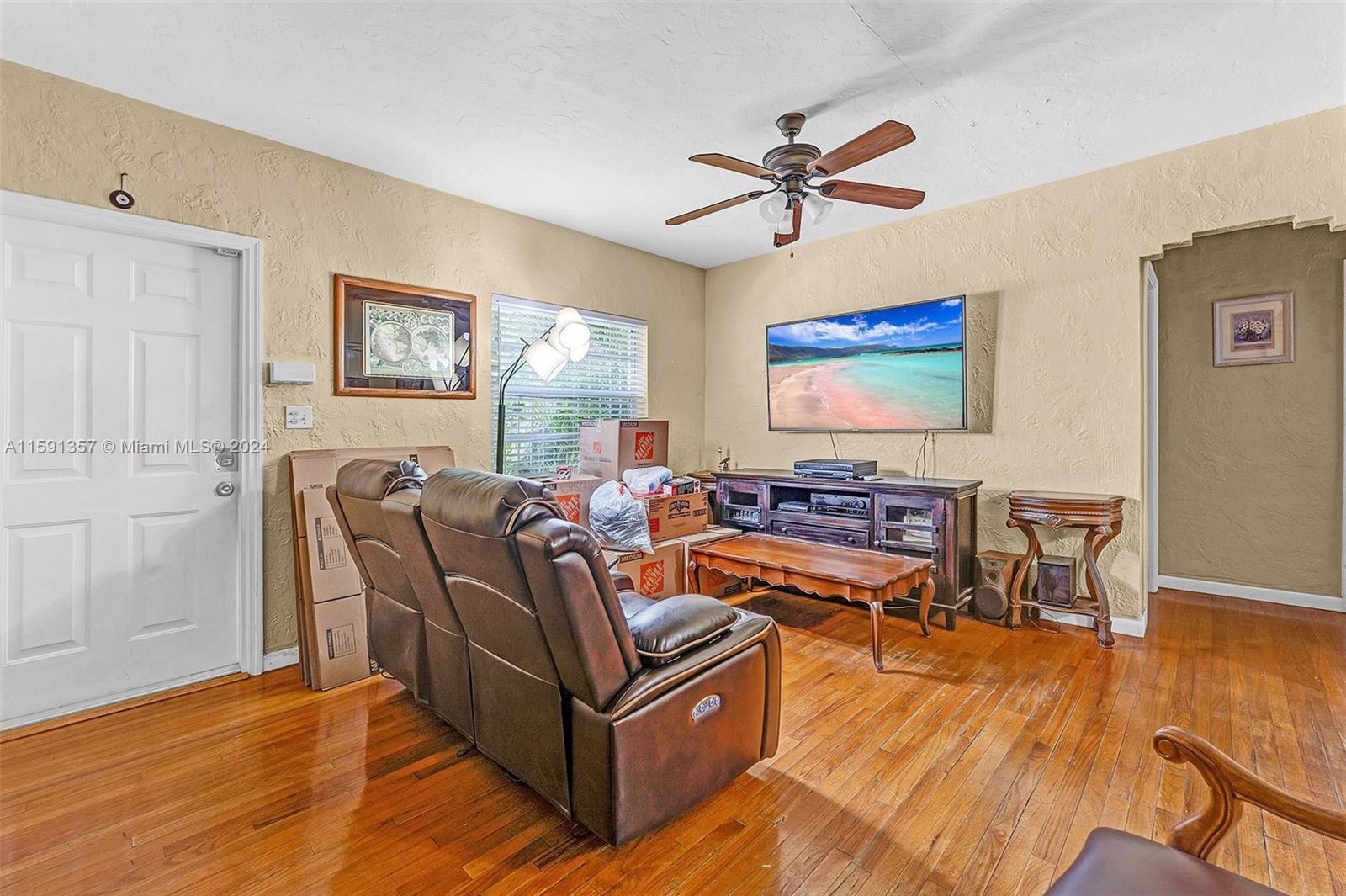 1598 SW 25th Ave