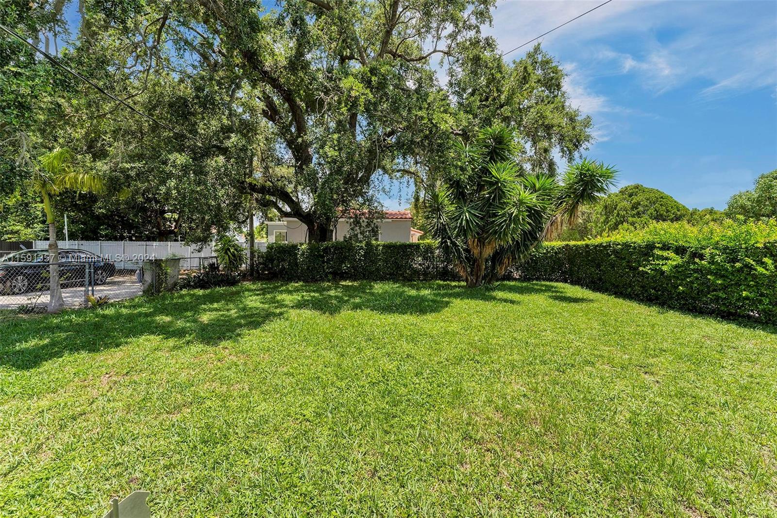 1598 SW 25th Ave