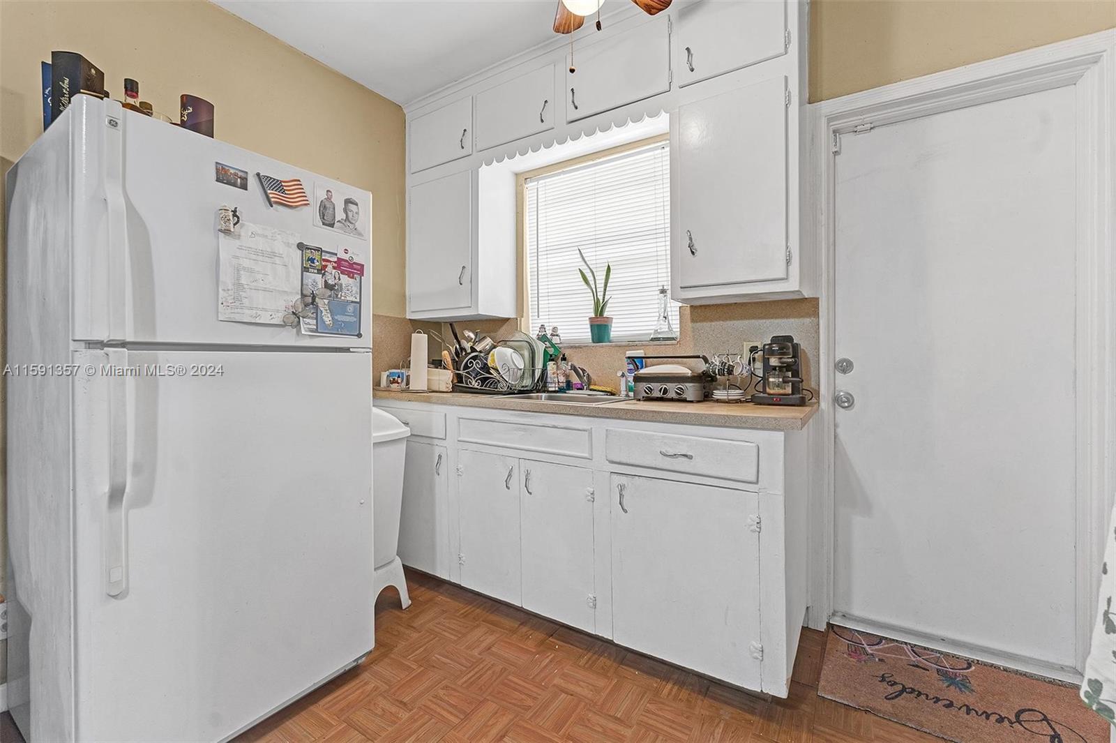 1598 SW 25th Ave