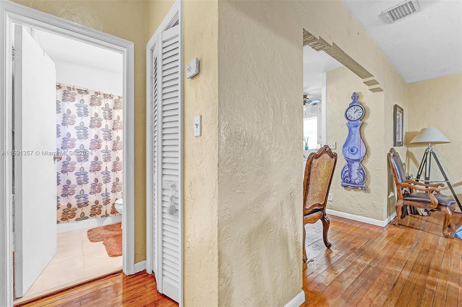 1598 SW 25th Ave