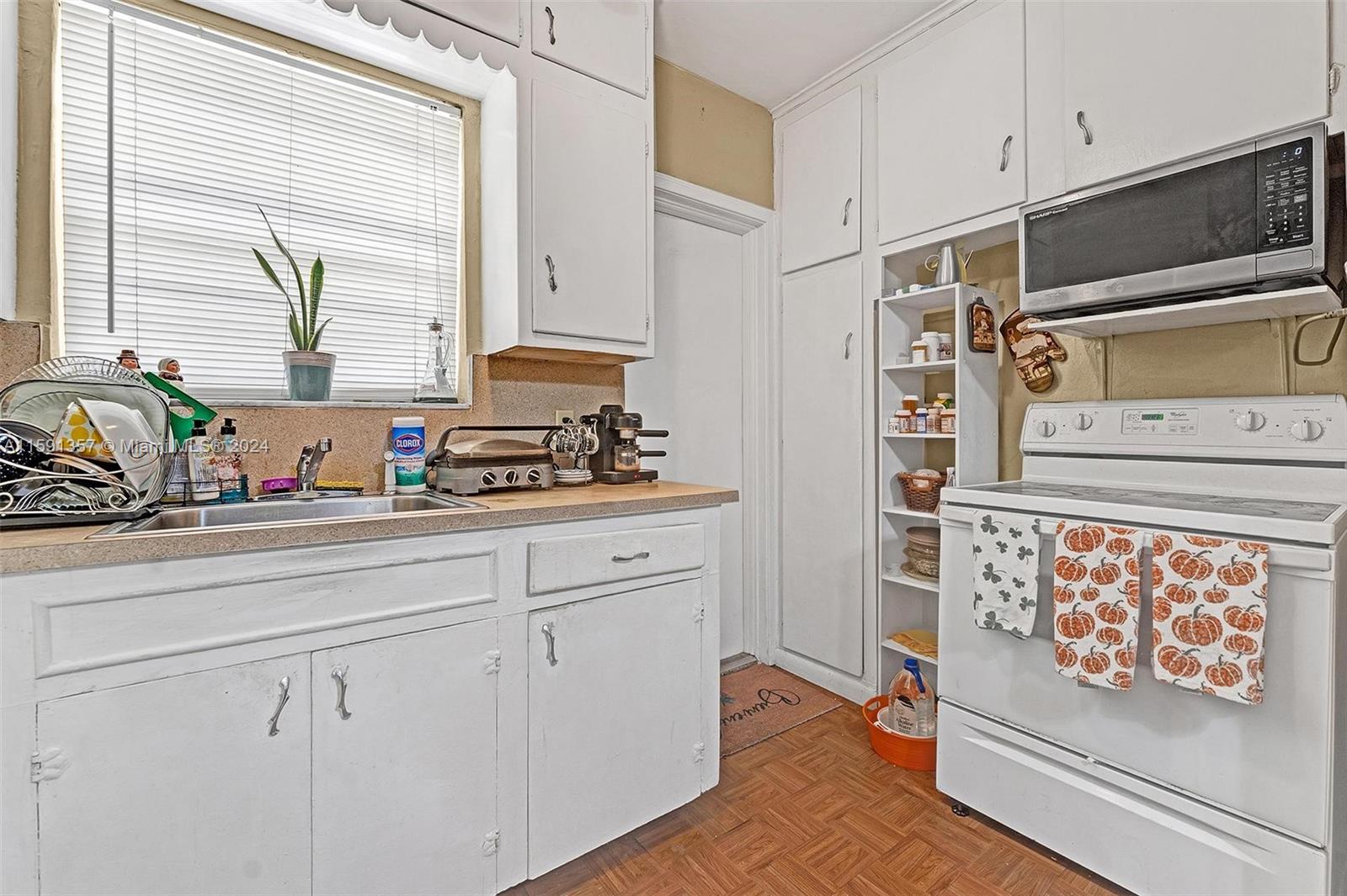 1598 SW 25th Ave