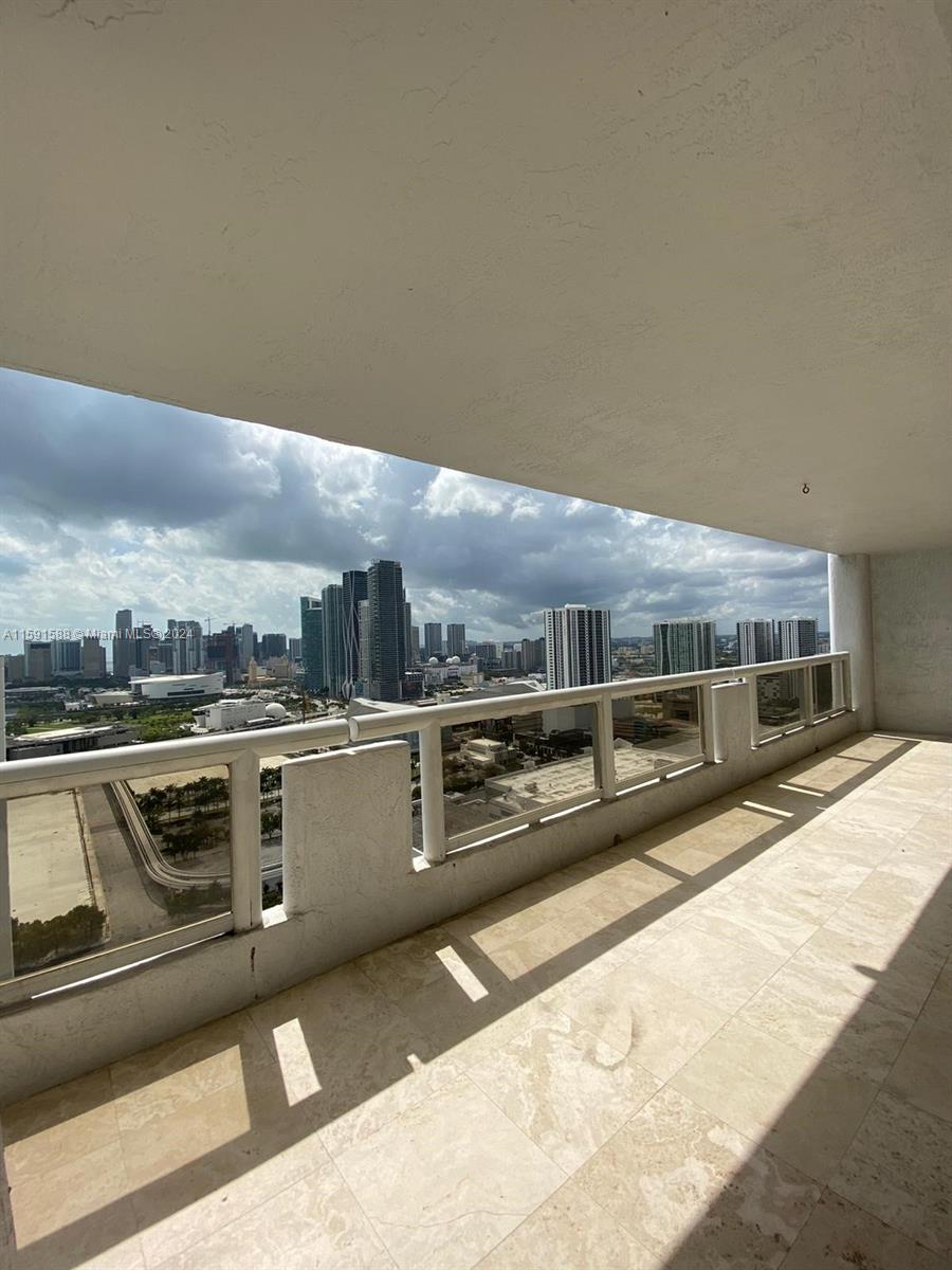1717 N Bayshore Dr # 3756 Unit: A-3756