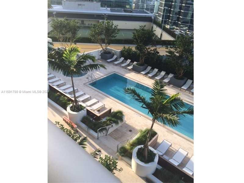 1300 Brickell Bay Dr # 1207