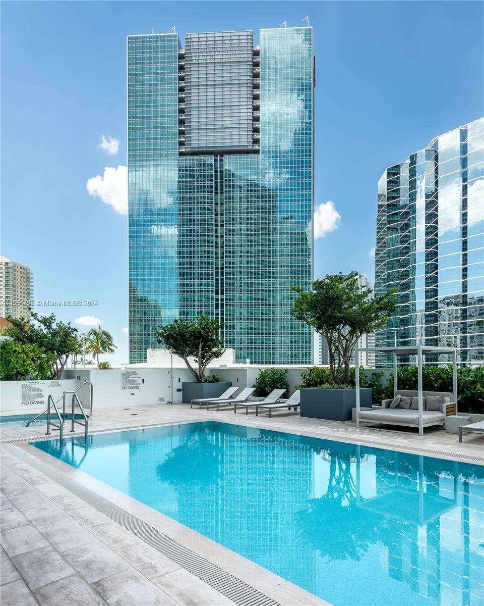 1300 Brickell Bay Dr # 1207