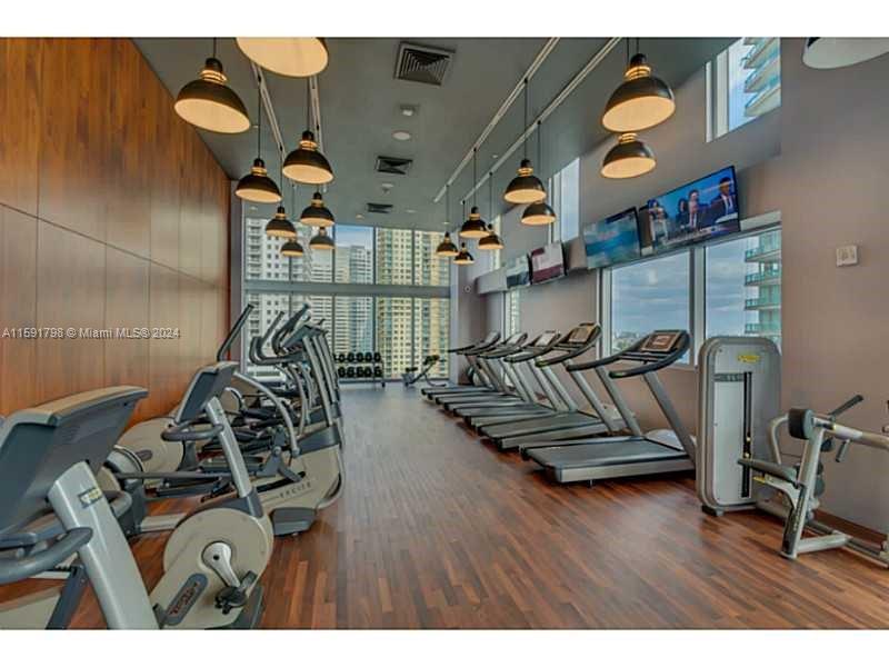 1300 Brickell Bay Dr # 1207