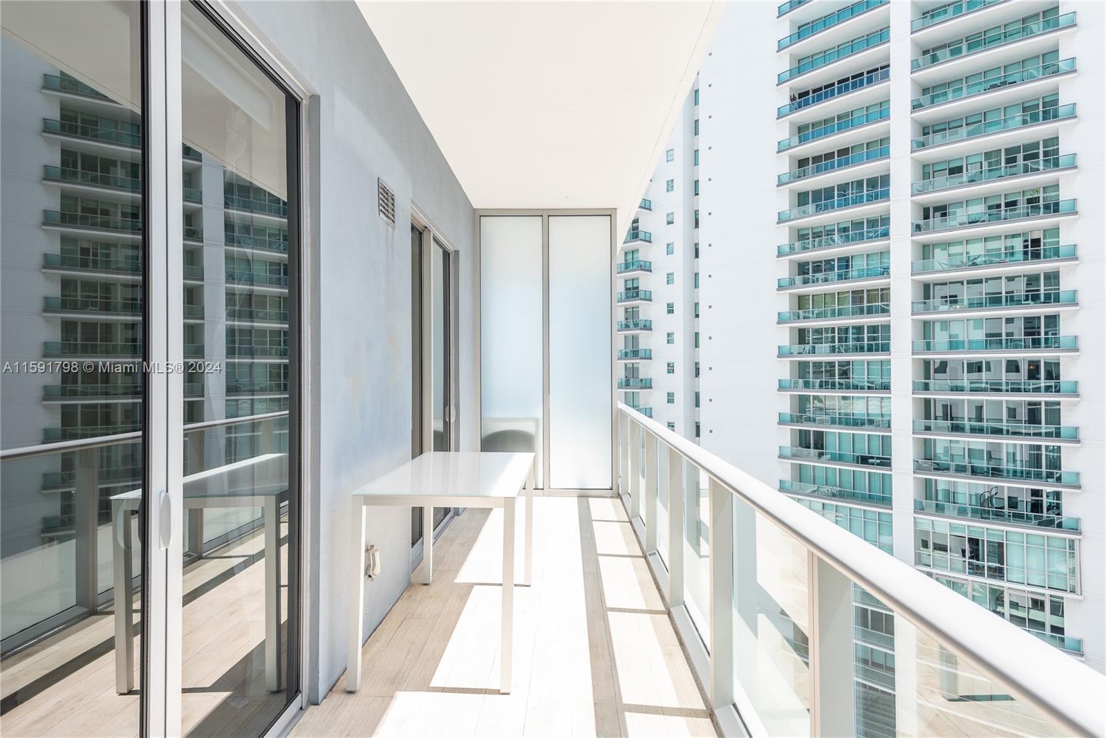 1300 Brickell Bay Dr # 1207