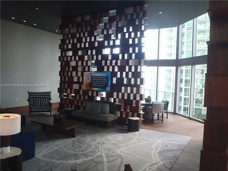 1300 Brickell Bay Dr # 1207