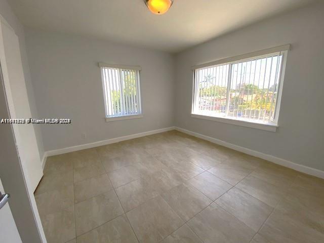 3433 SW 16th St # 3433