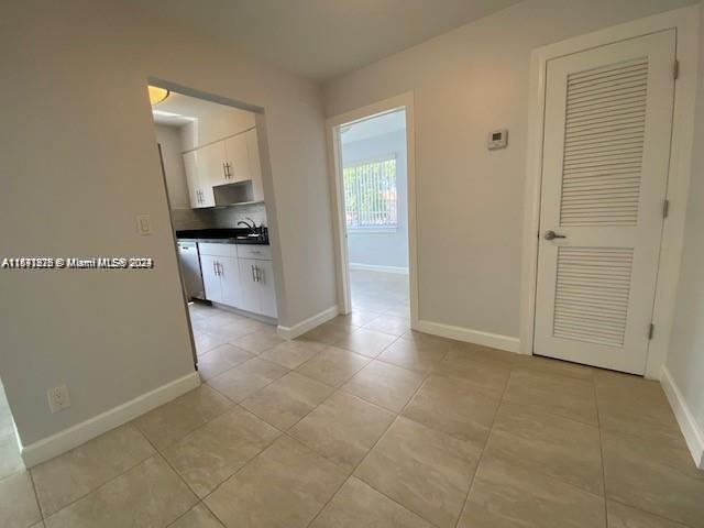 3433 SW 16th St # 3433