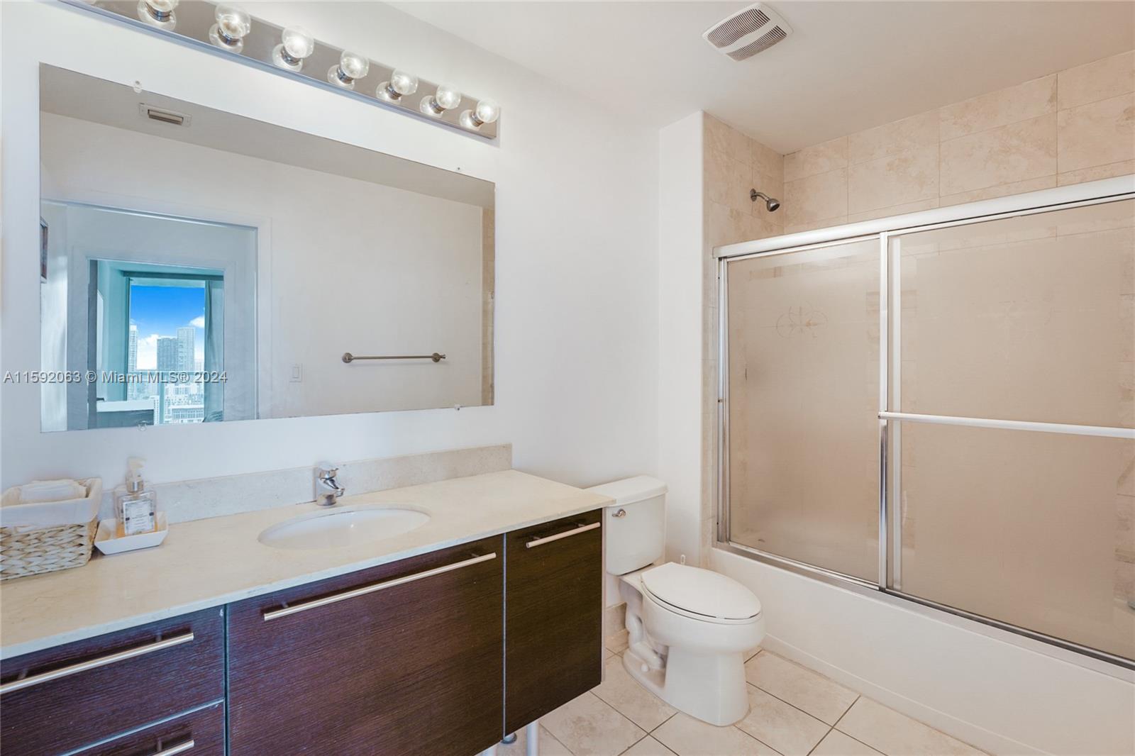 1900 N Bayshore Dr # 3904