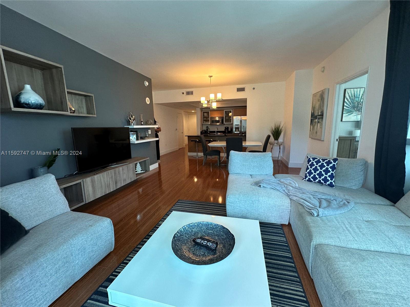 951 Brickell Ave # 510
