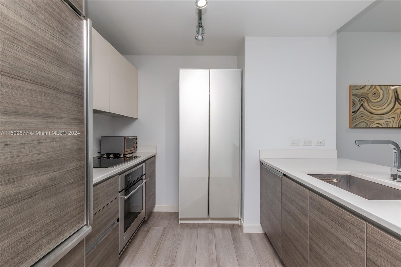 1100 S Miami Ave Unit: 702