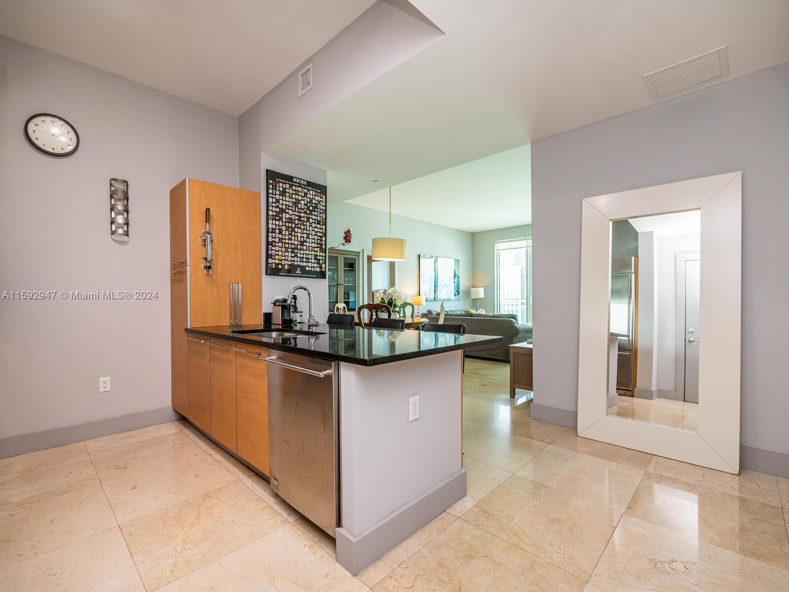 950 Brickell Bay Dr # 4104
