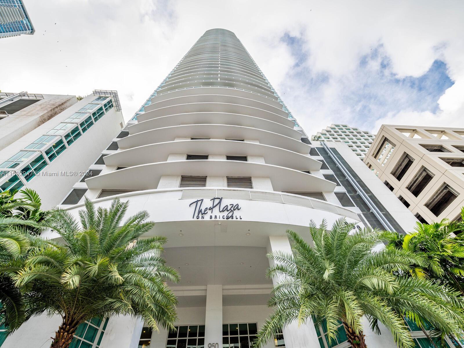 950 Brickell Bay Dr # 4104