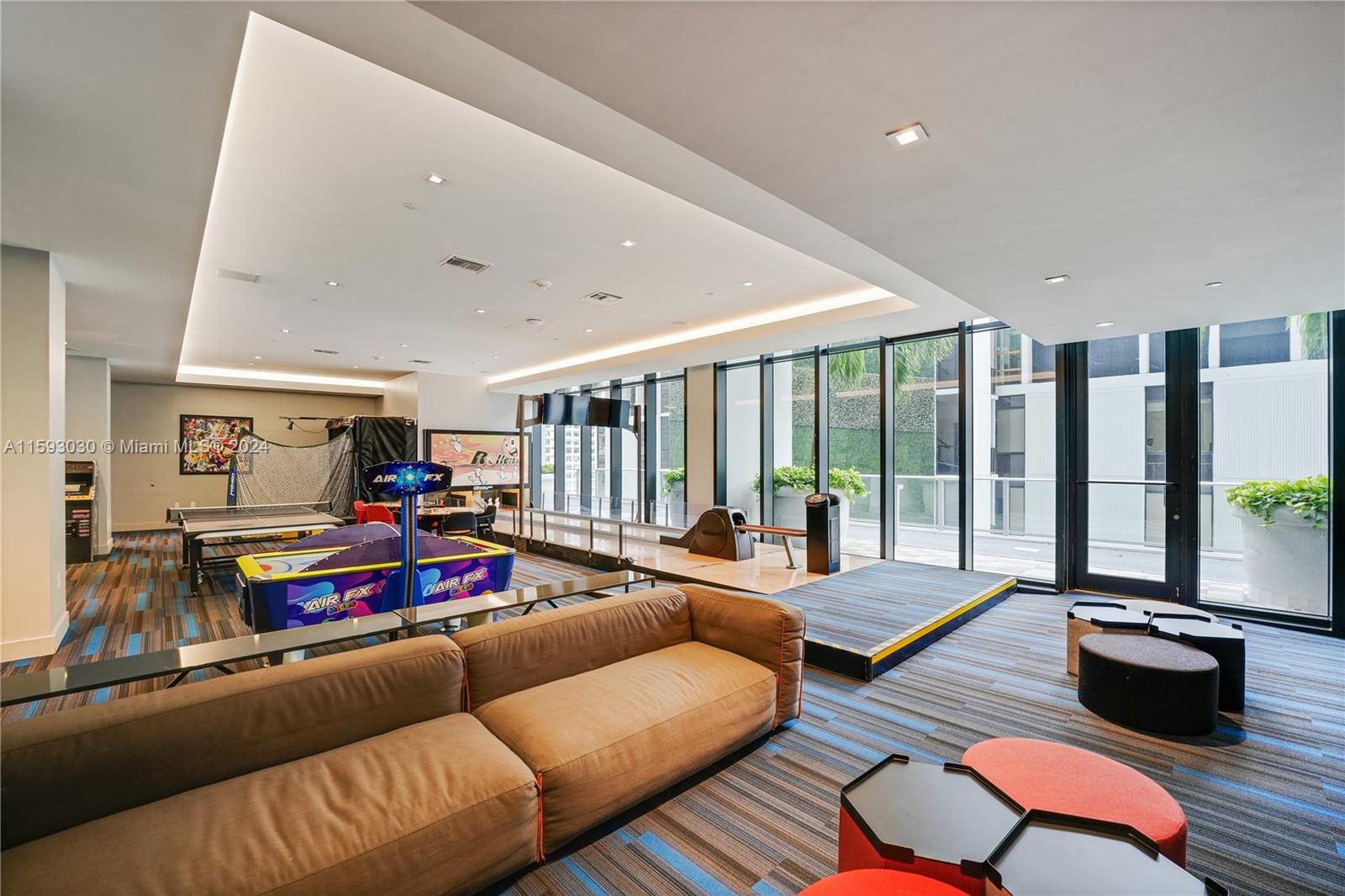 1010 Brickell Ave # 3007