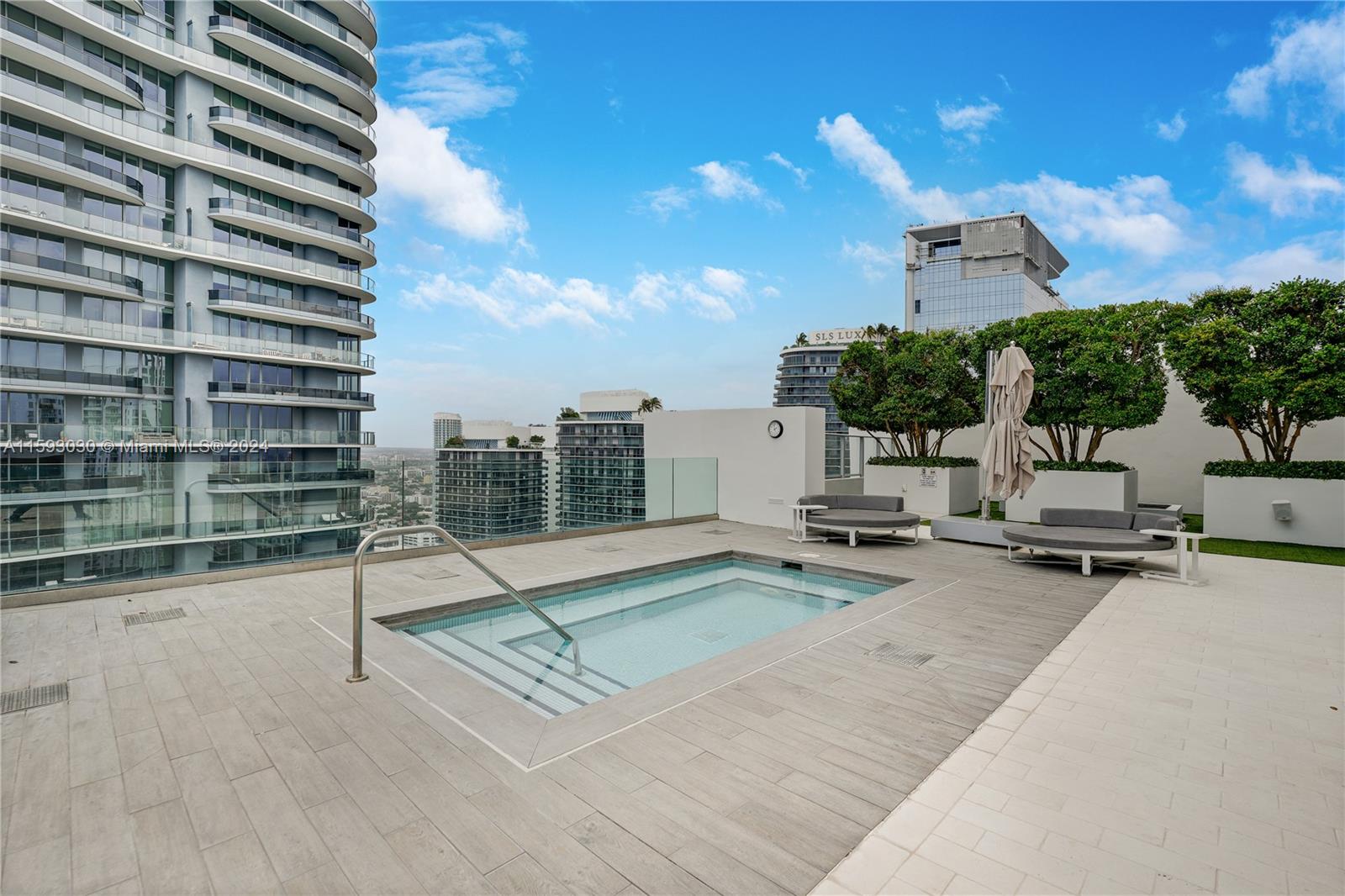 1010 Brickell Ave # 3007