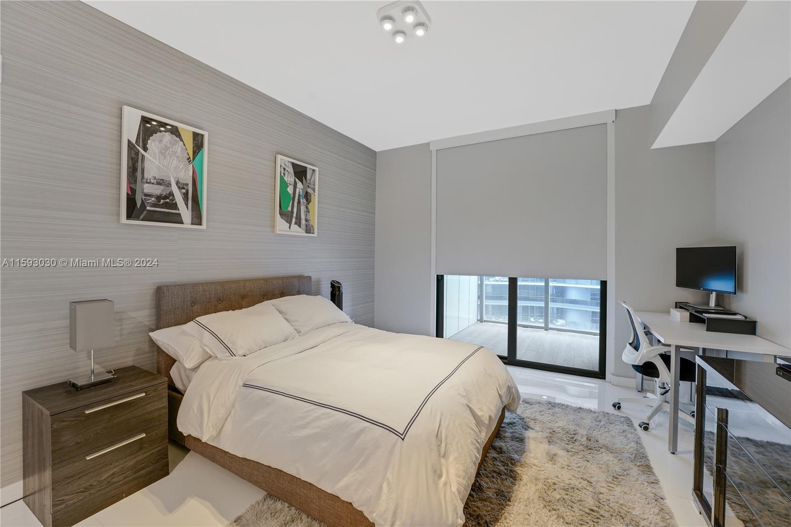 1010 Brickell Ave # 3007