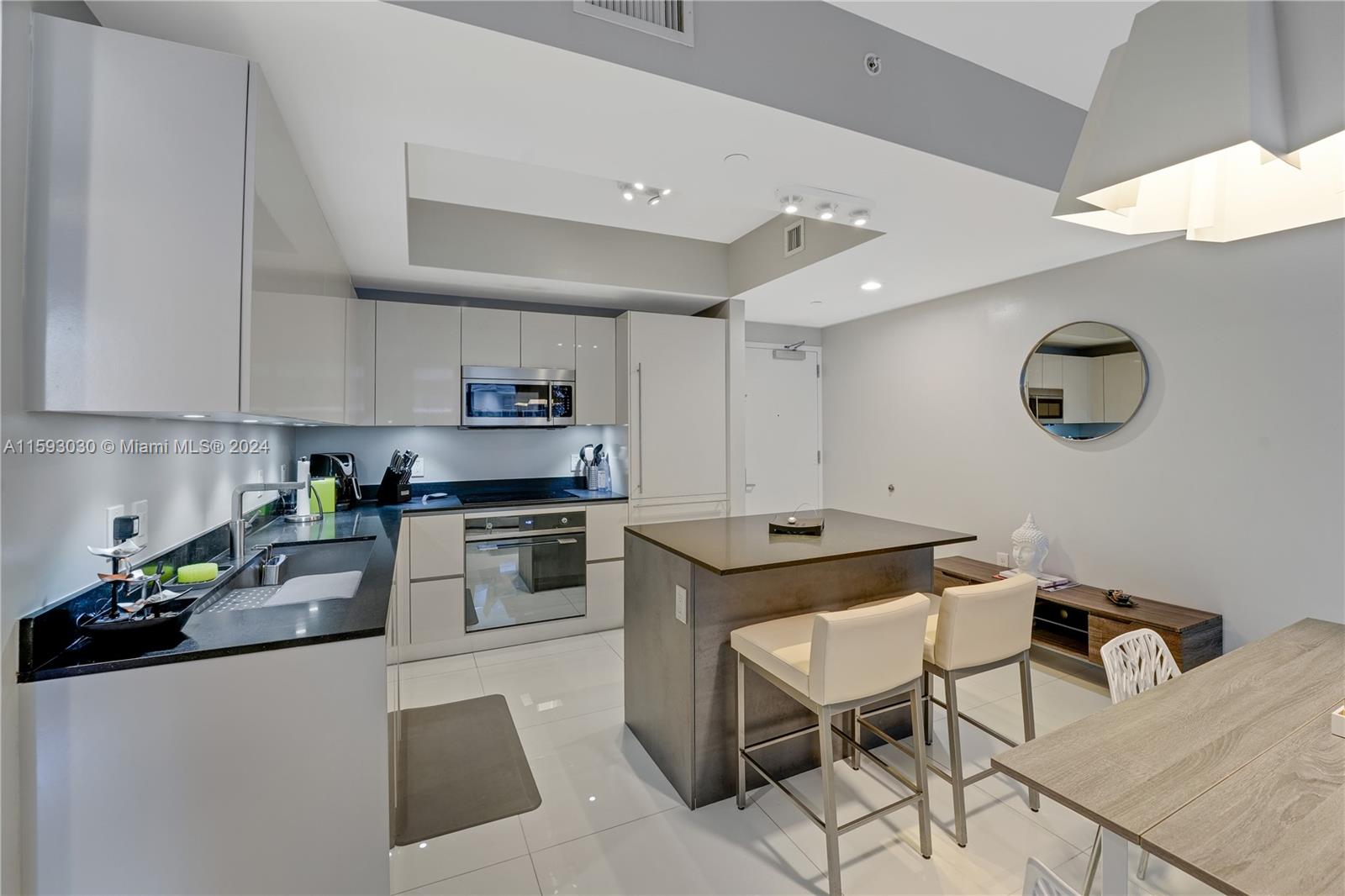 1010 Brickell Ave # 3007