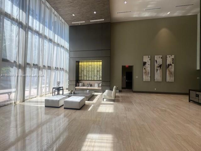 5252 NW 85th Ave # 907