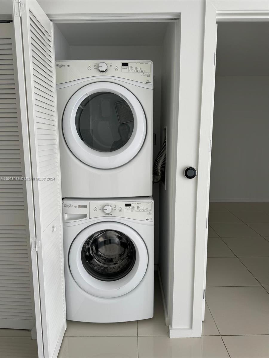 5252 NW 85th Ave # 907