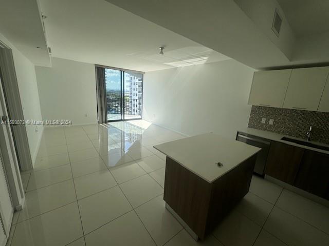 5252 NW 85th Ave # 907