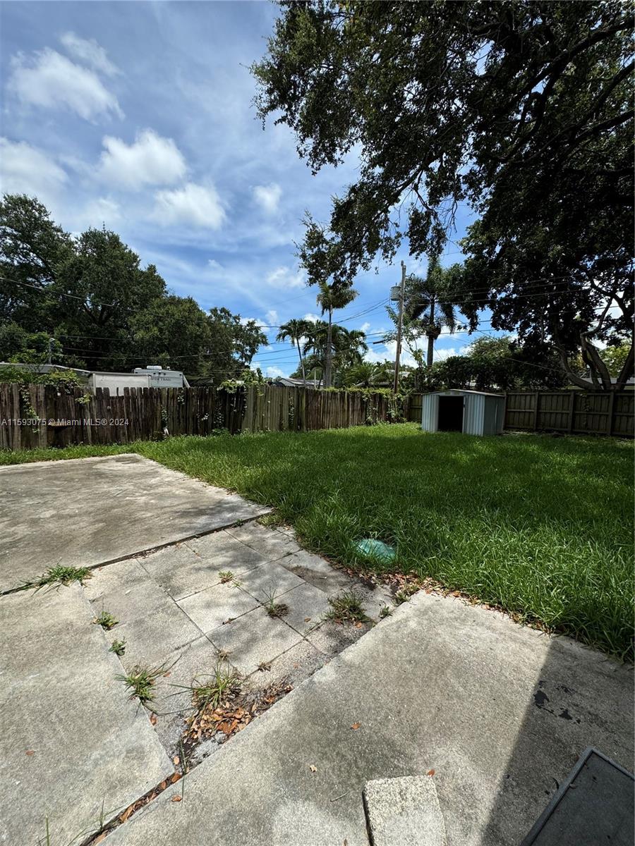5704 Cody St # 5704