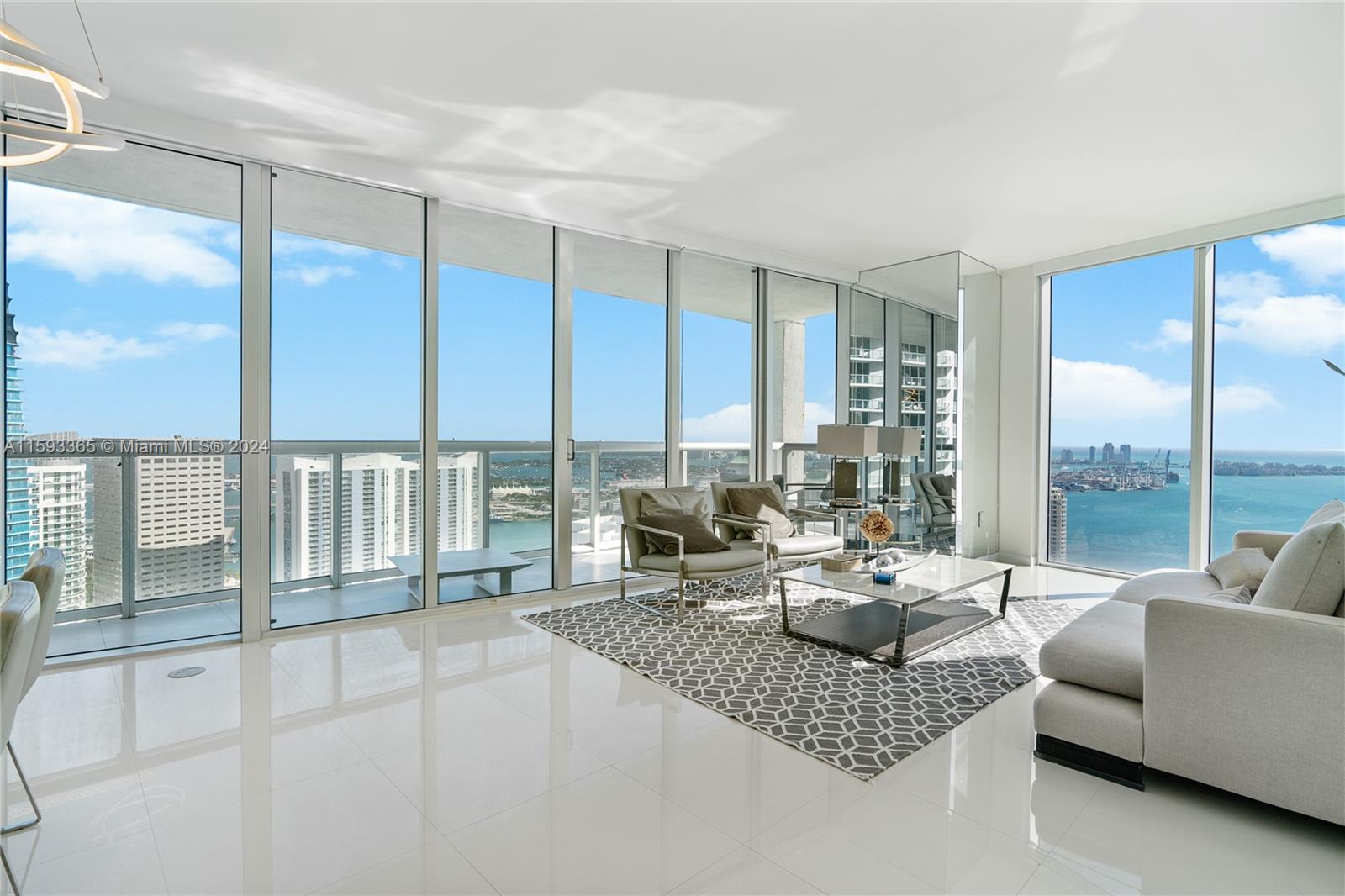 495 Brickell Ave # 4802