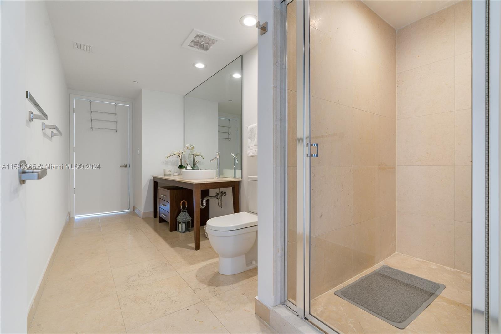 495 Brickell Ave # 4802