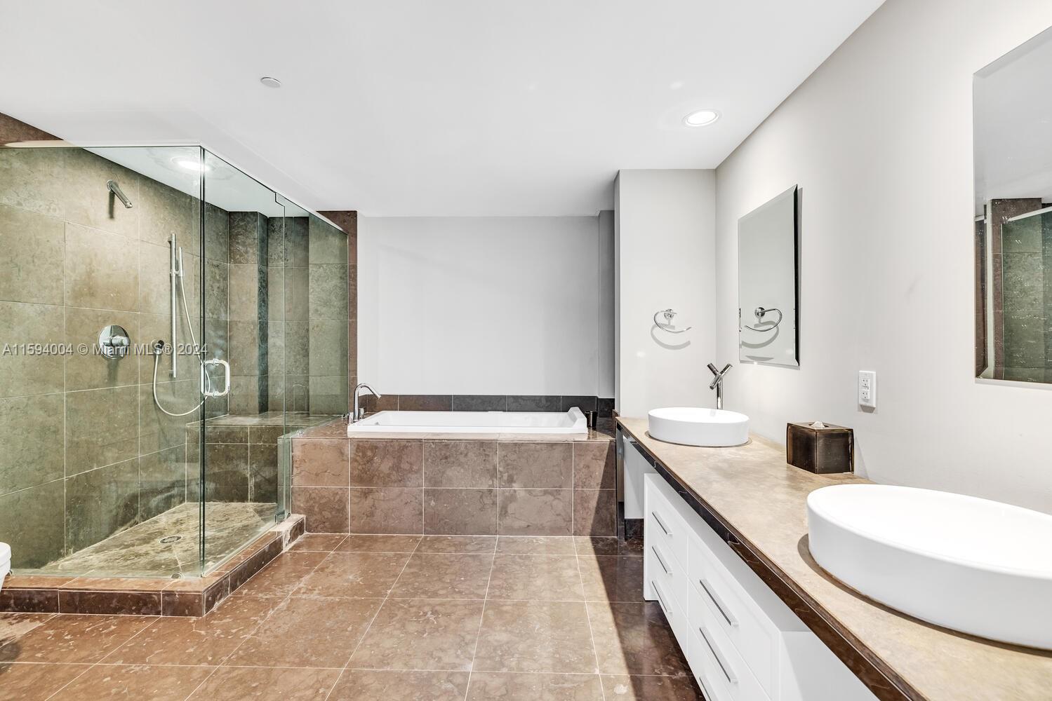 475 Brickell Ave # 2409