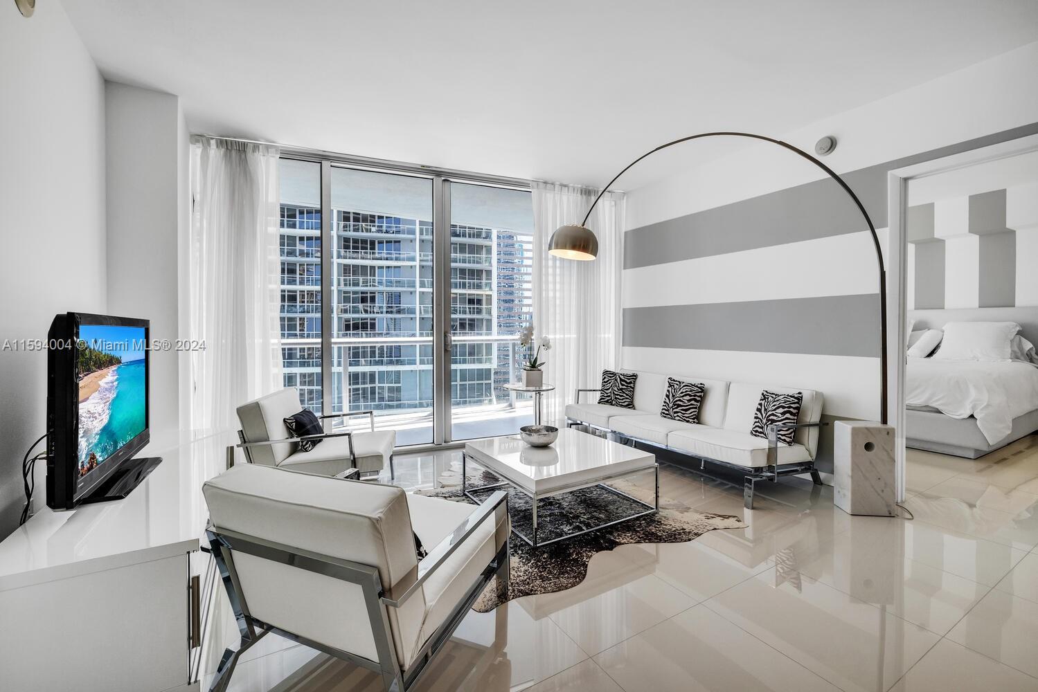 475 Brickell Ave # 2409