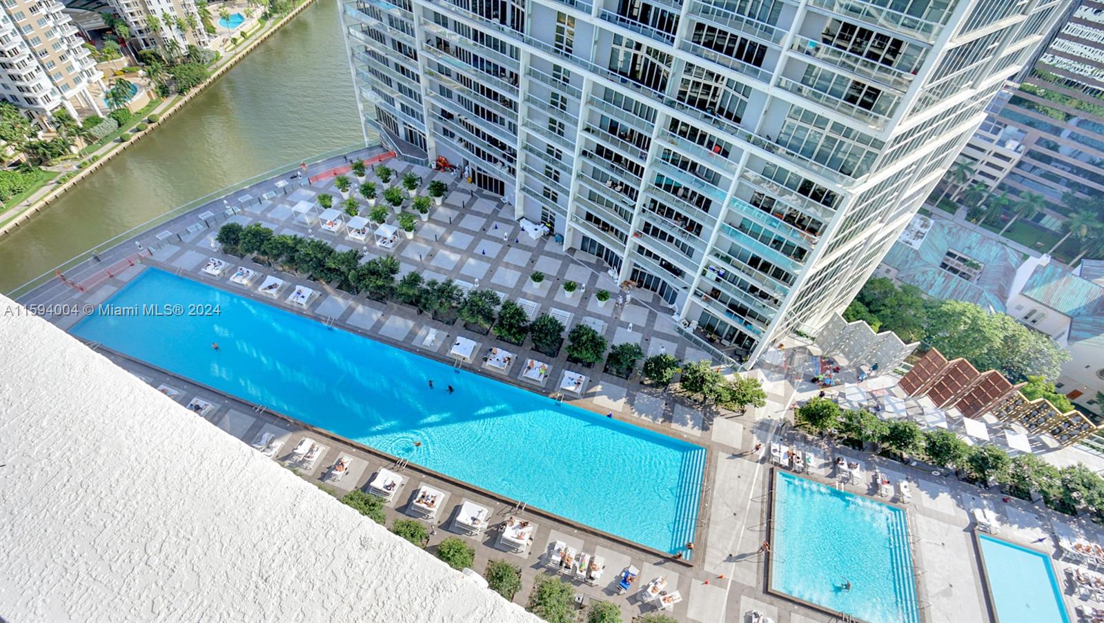 475 Brickell Ave # 2409