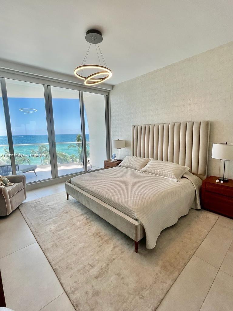16901 Collins Ave # 502