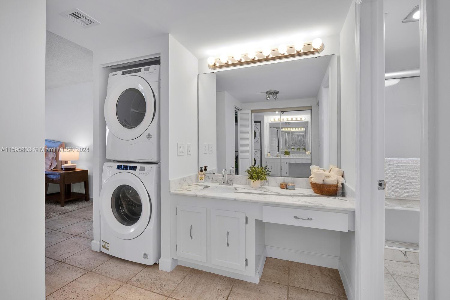 177 Ocean Lane Dr # 1009