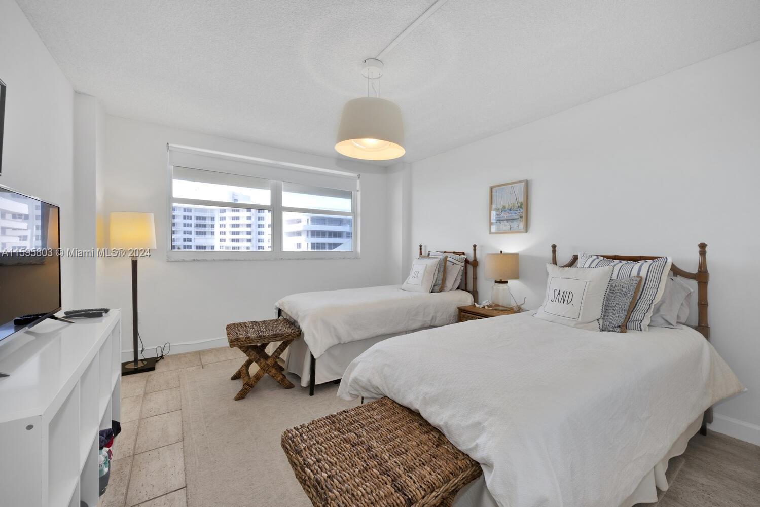 177 Ocean Lane Dr # 1009