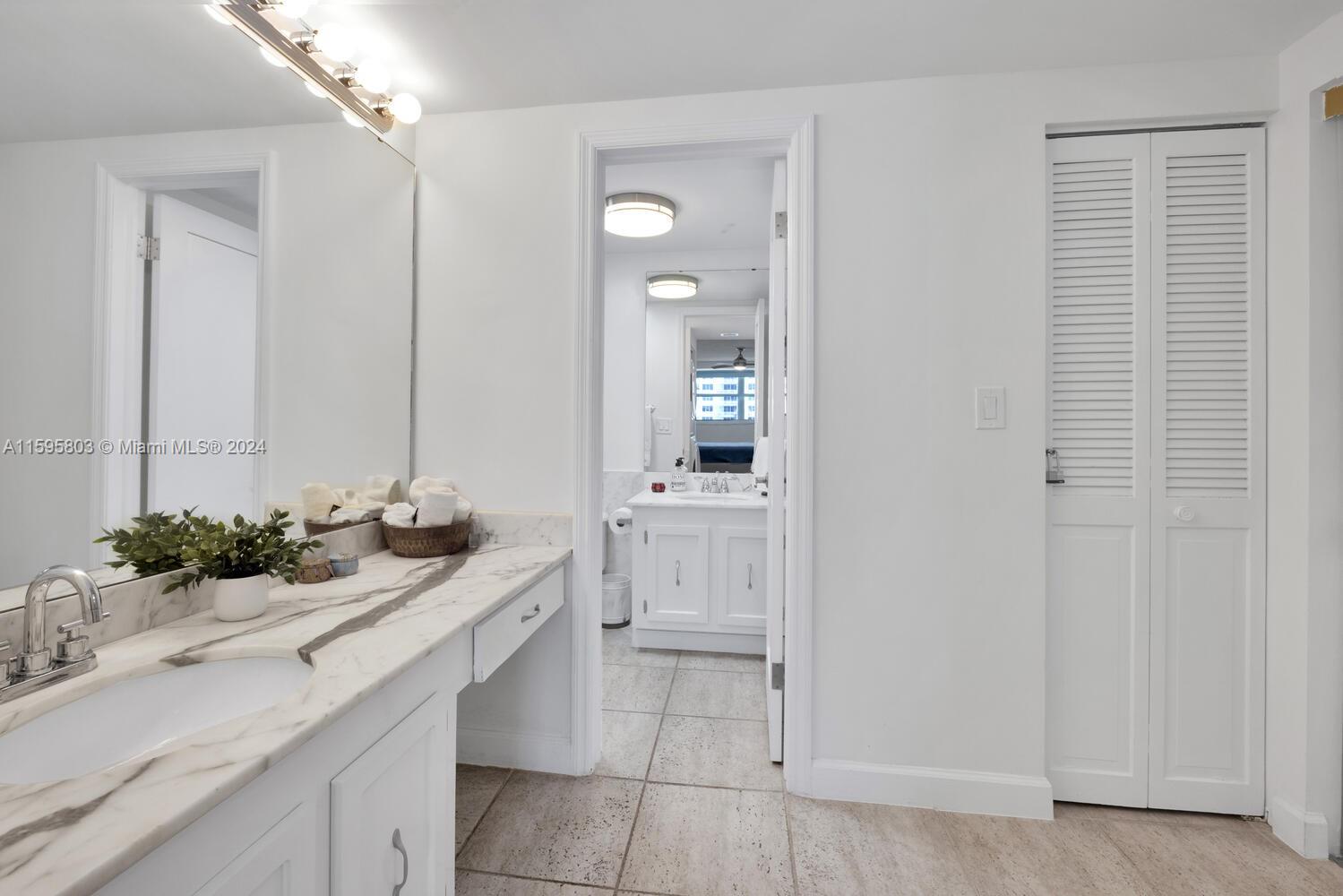 177 Ocean Lane Dr # 1009