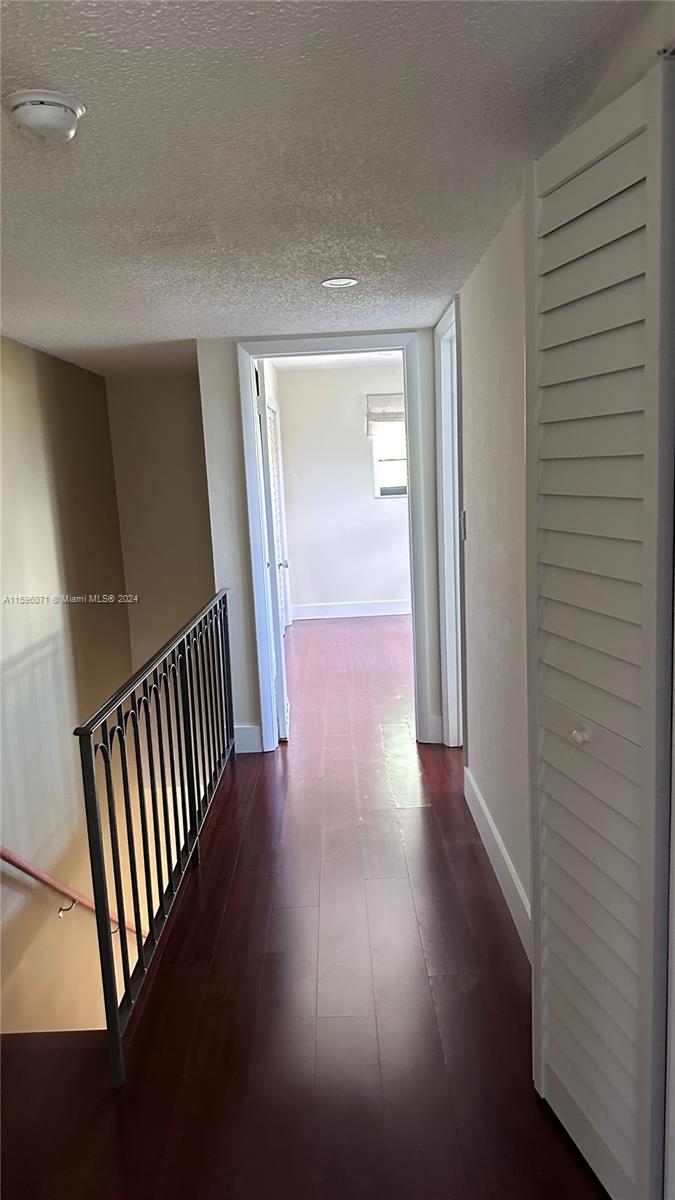 1521 NE 105th St # 1 Unit: 1-1