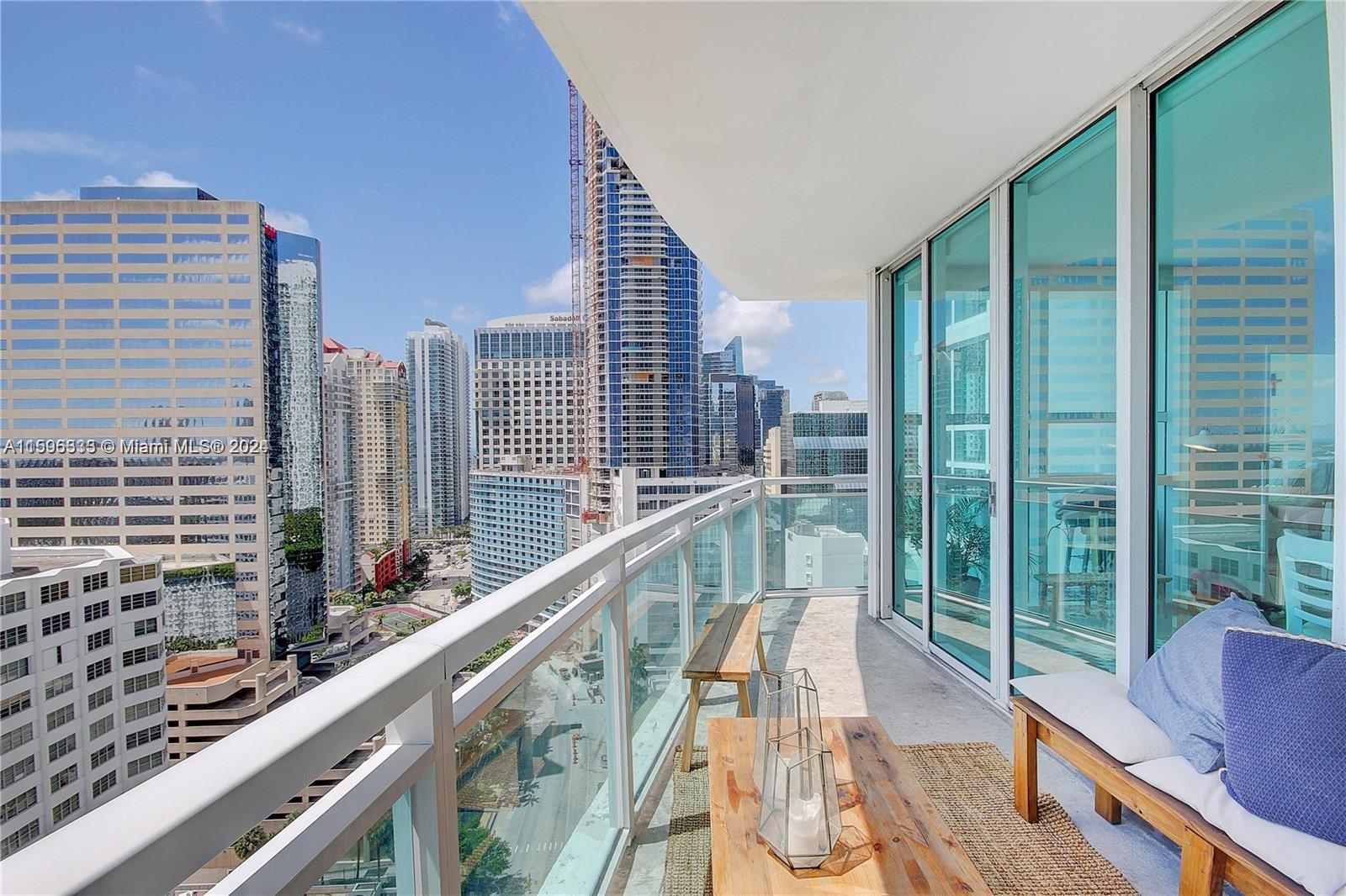 950 Brickell Bay Dr # 1911