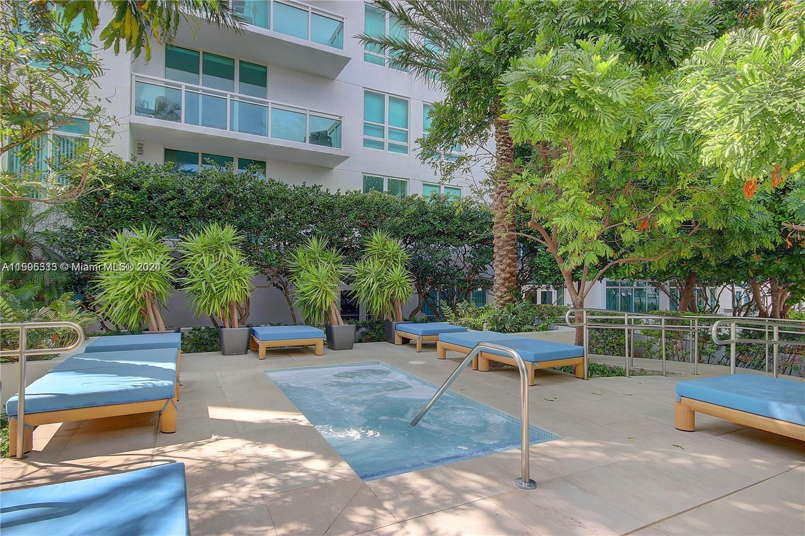 950 Brickell Bay Dr # 1911